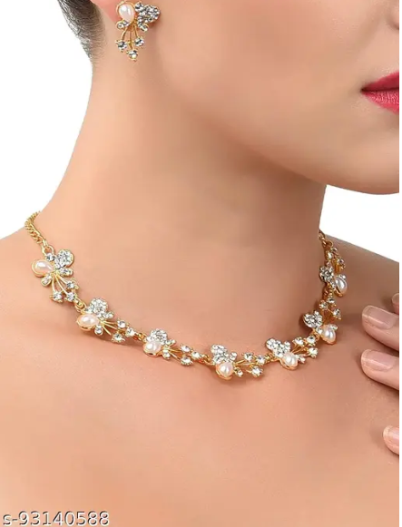 necklace set with combination of pearls and diamond